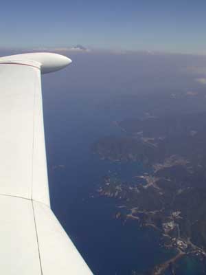 La penisola di Nagaoka e, sullo sfondo, il monte Fuji